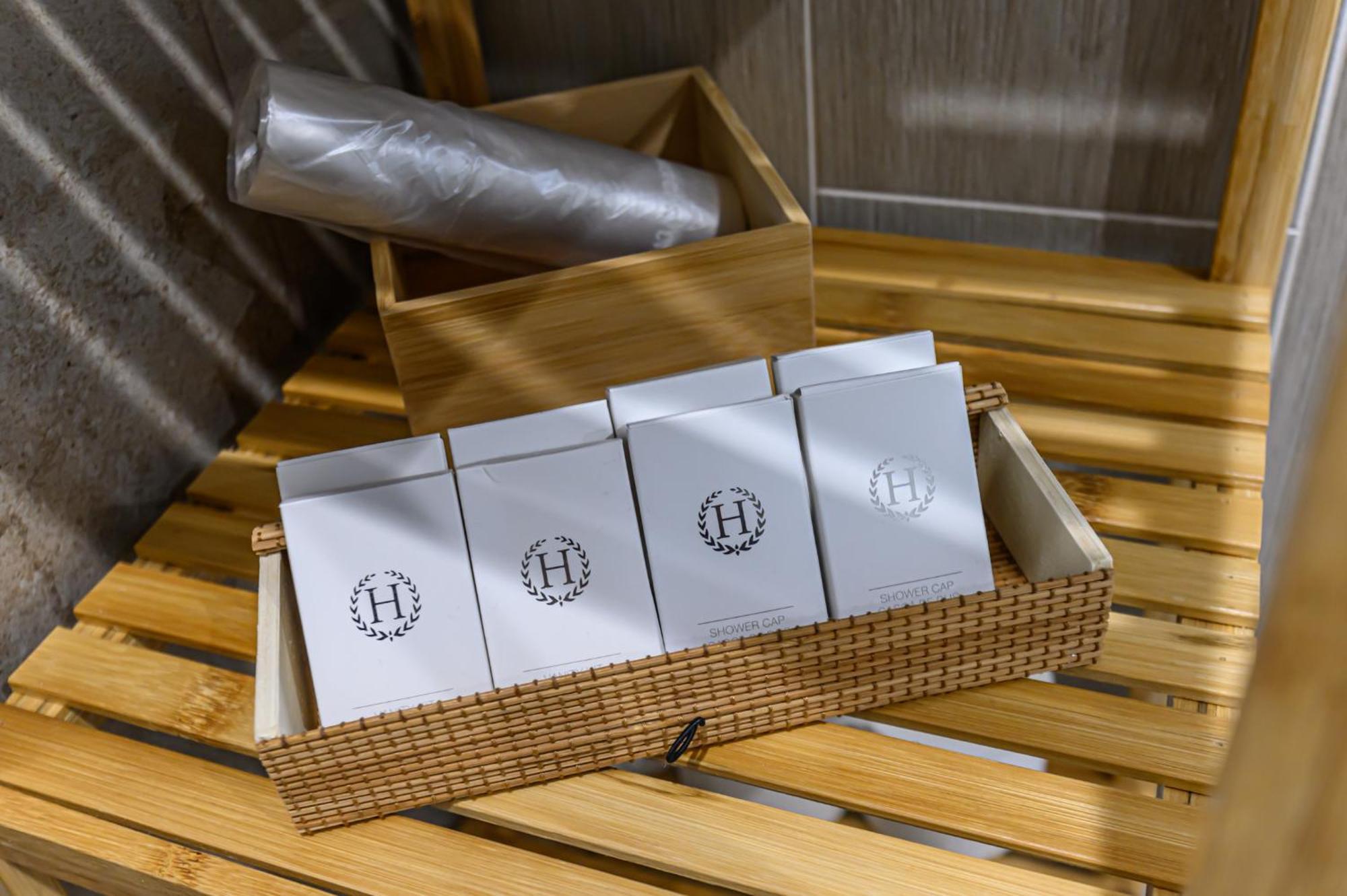 B-Holiday Luxury Apartments Urban Plaza Brasov Bagian luar foto